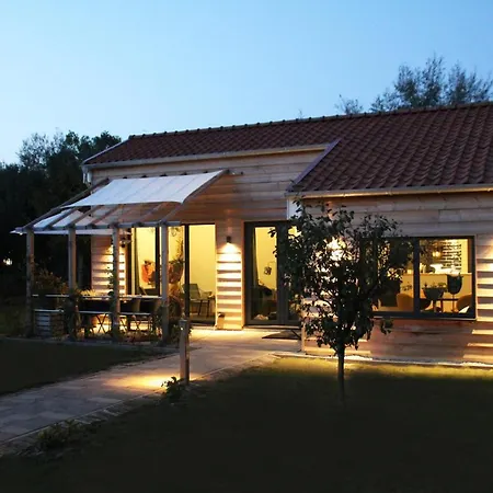 Hoeve Altena Feriehus Woudrichem
